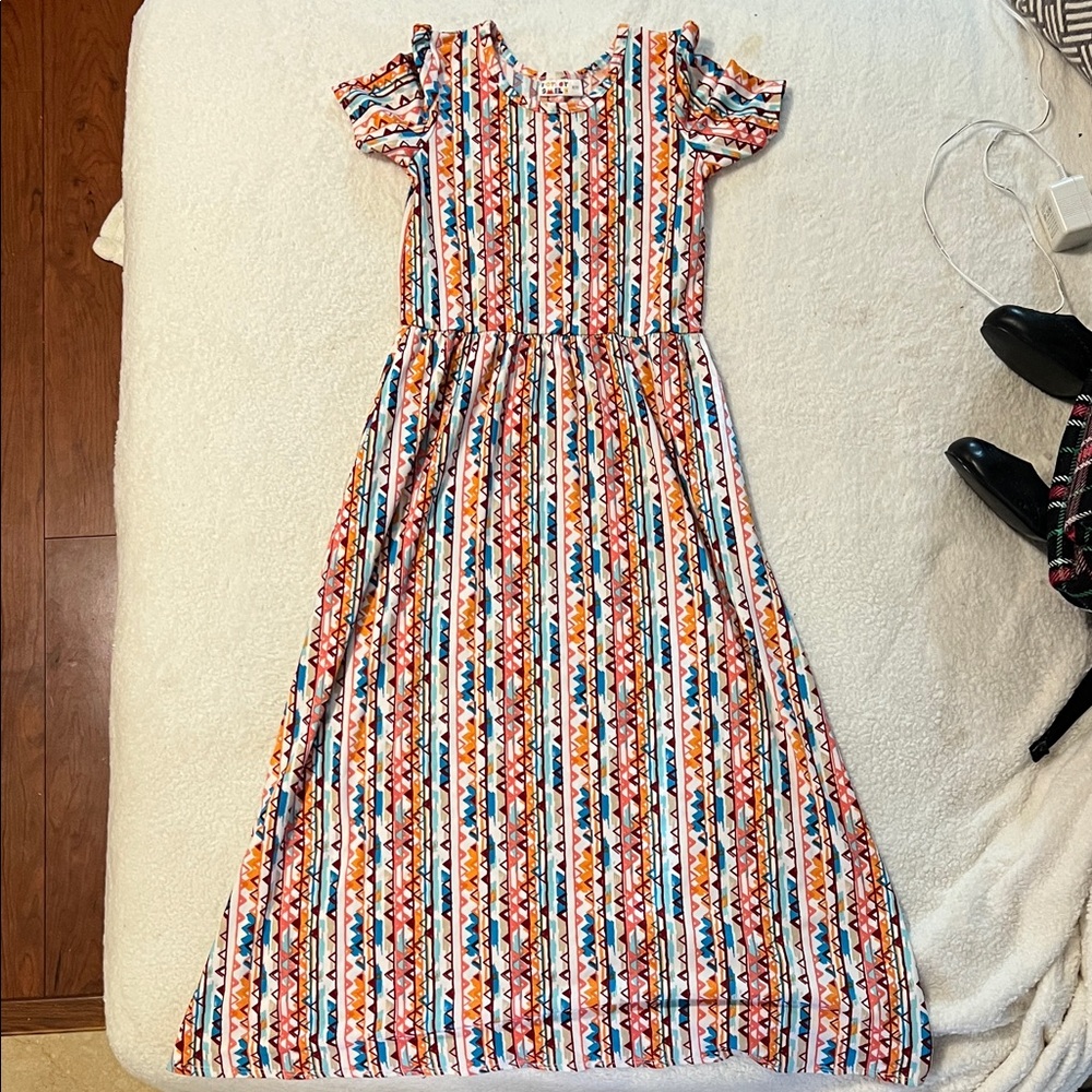 Dot Dot Smile Silky Colorful Geometric Pattern Maxi Dress with pockets